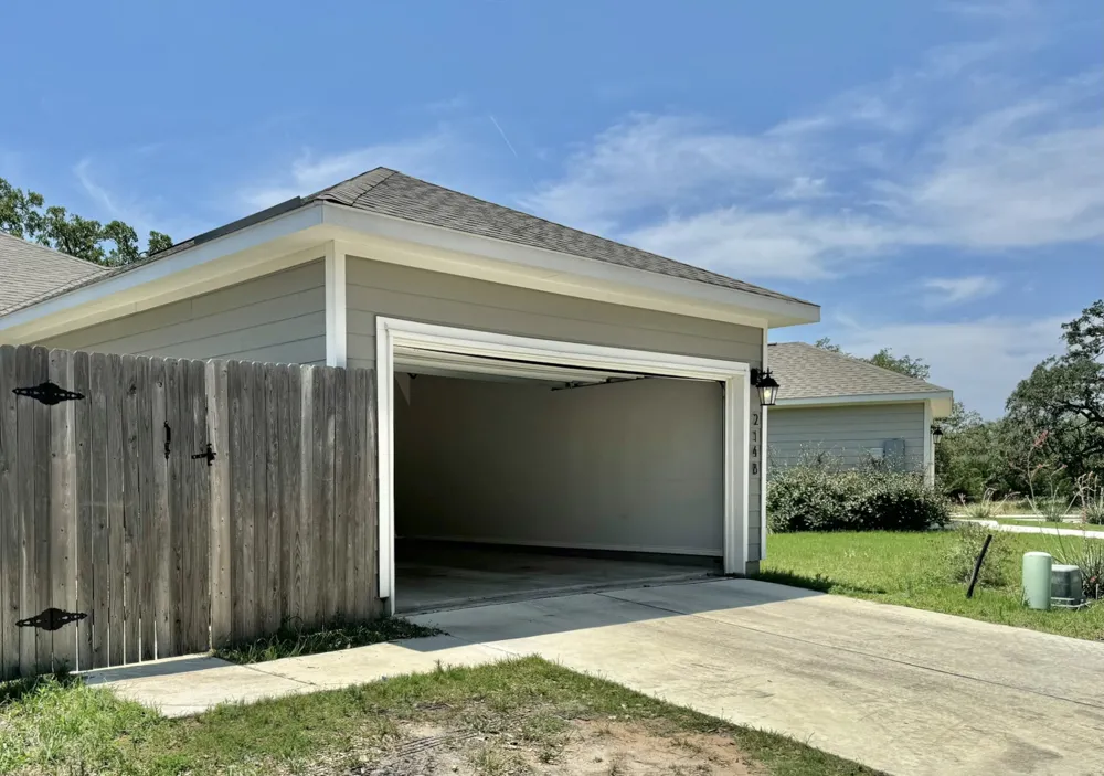 2148 Pecan Island Drive Leander, TX 78641