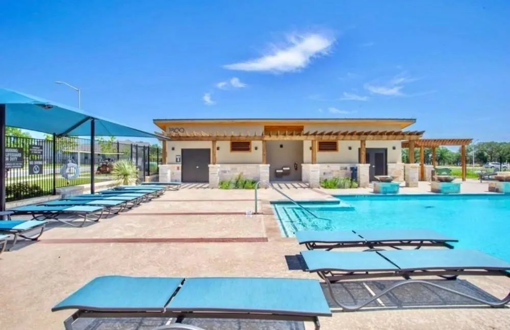 2148 Pecan Island Drive Leander, TX 78641