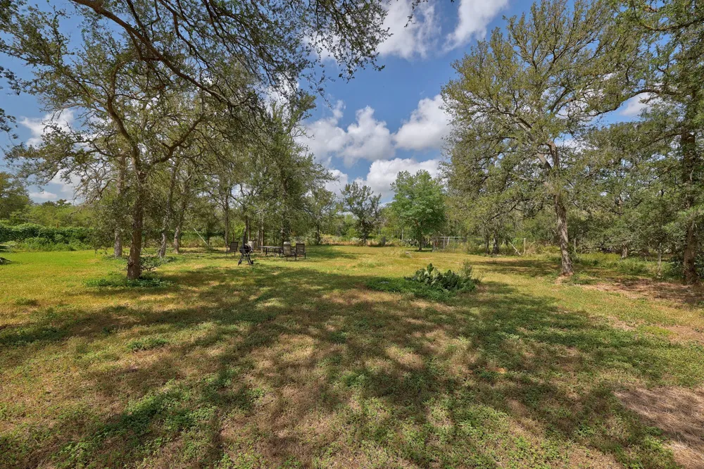 326 The Forest Road Dale, TX 78616