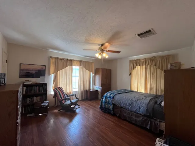326 The Forest Road Dale, TX 78616