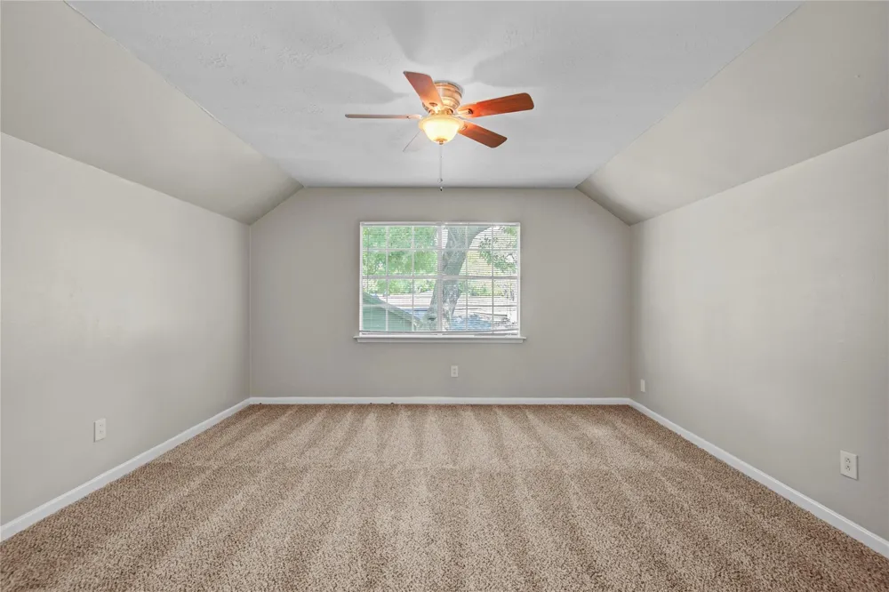 15702 Wandering Trail Friendswood, TX 77546