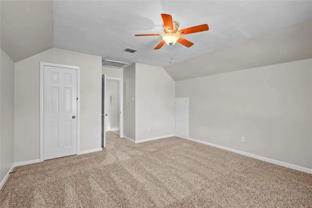 15702 Wandering Trail Friendswood, TX 77546