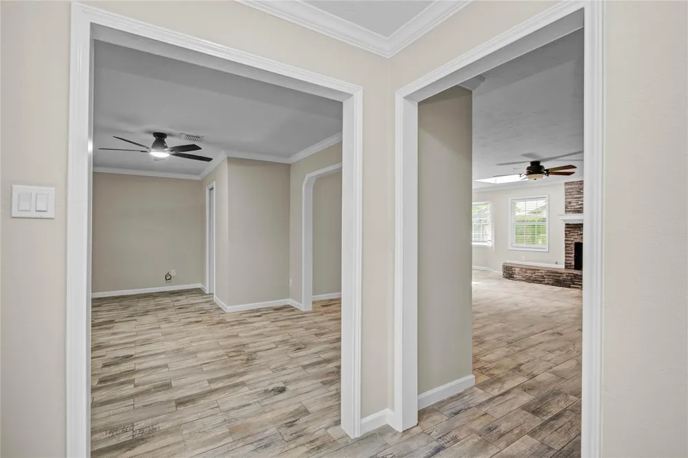 15702 Wandering Trail Friendswood, TX 77546