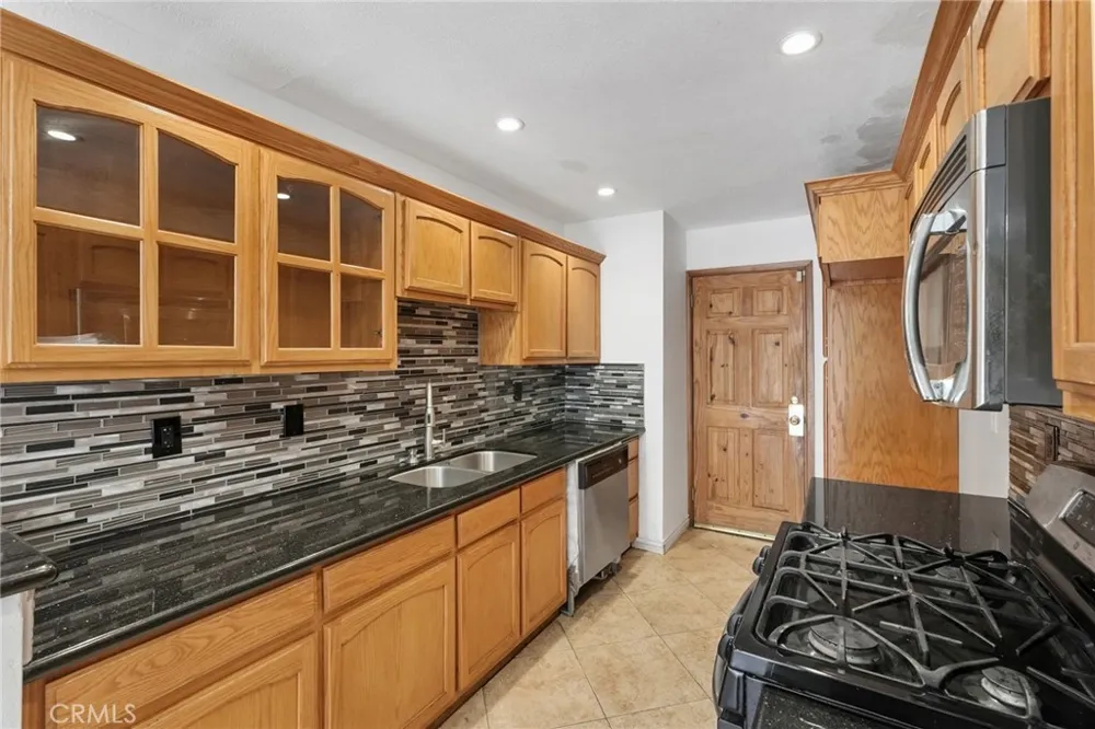 12454 Ralston Los Angeles, CA 91342