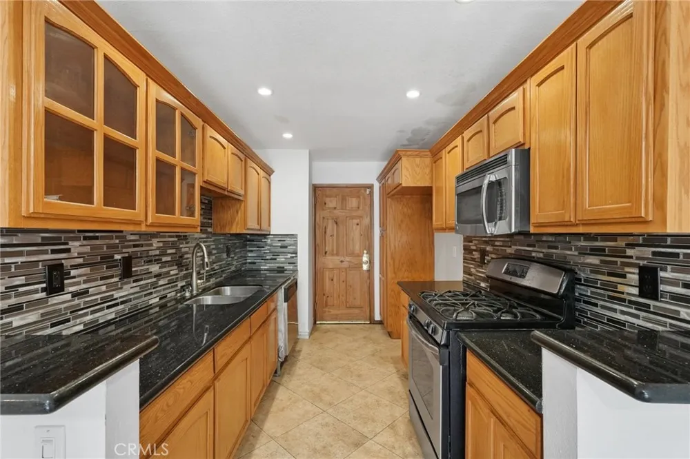 12454 Ralston Los Angeles, CA 91342
