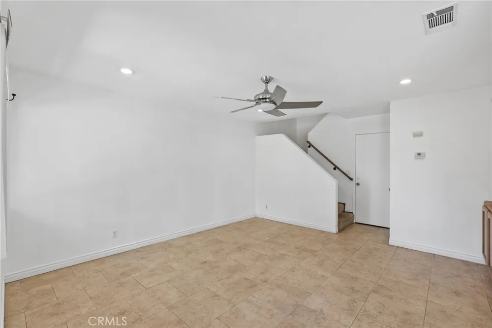 12454 Ralston Los Angeles, CA 91342