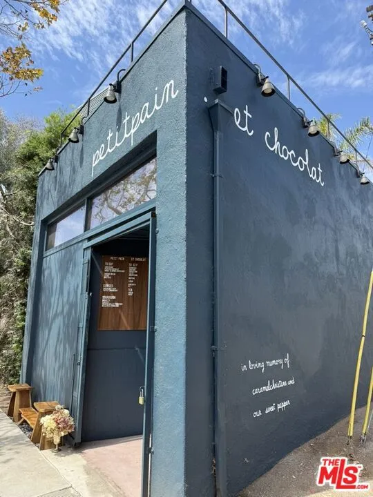 2016 Euclid Street #13 Santa Monica, CA 90405