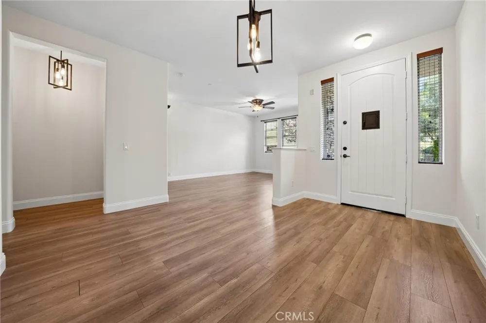 28565 Herrera Street #100 Valencia, CA 91354
