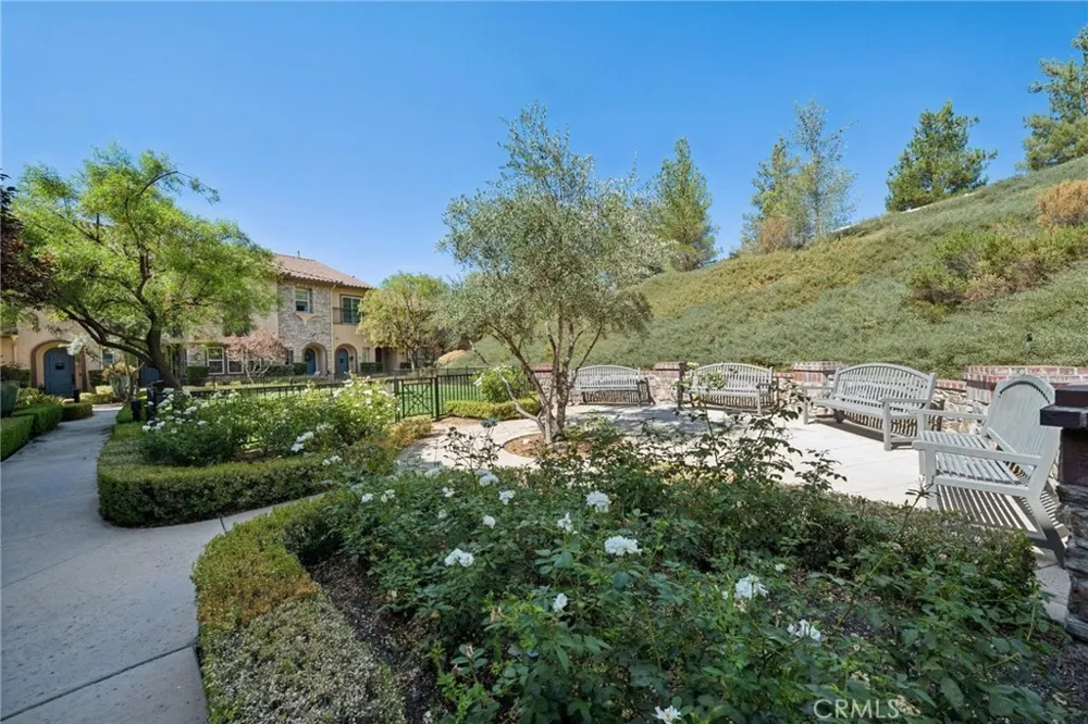 28565 Herrera Street #100 Valencia, CA 91354