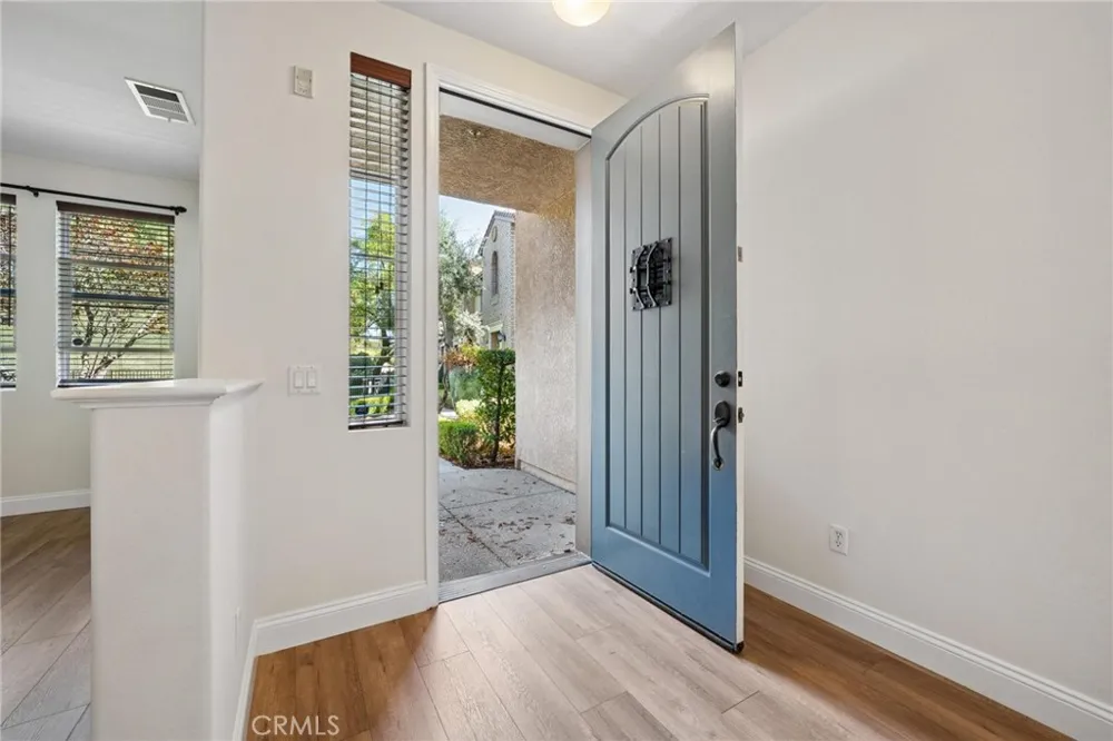 28565 Herrera Street #100 Valencia, CA 91354