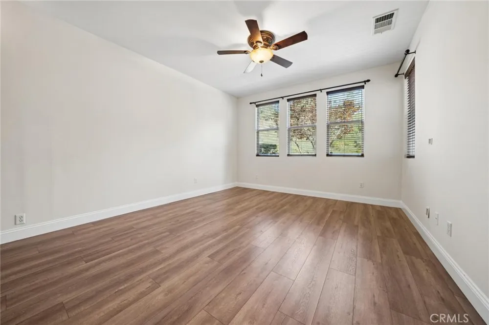 28565 Herrera Street #100 Valencia, CA 91354