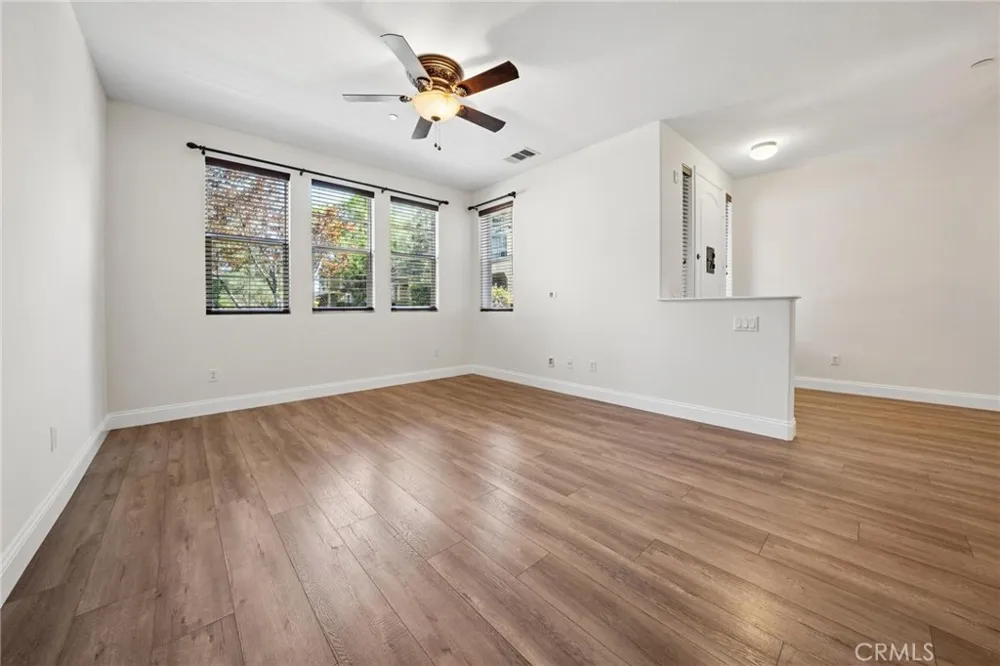 28565 Herrera Street #100 Valencia, CA 91354