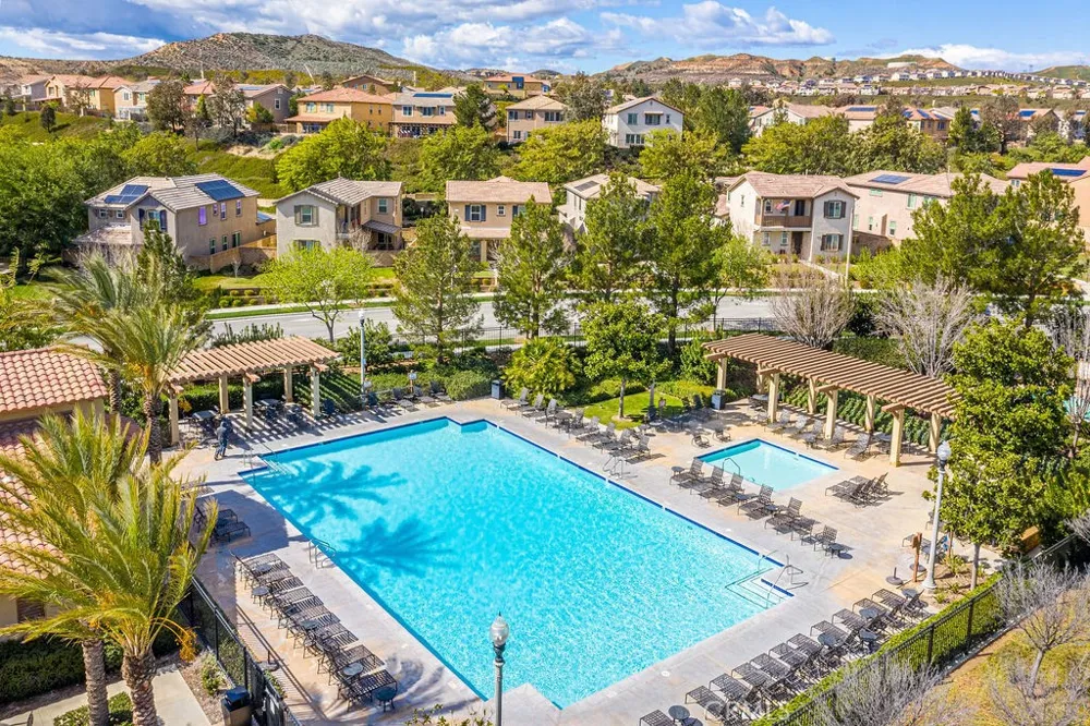 28565 Herrera Street #100 Valencia, CA 91354