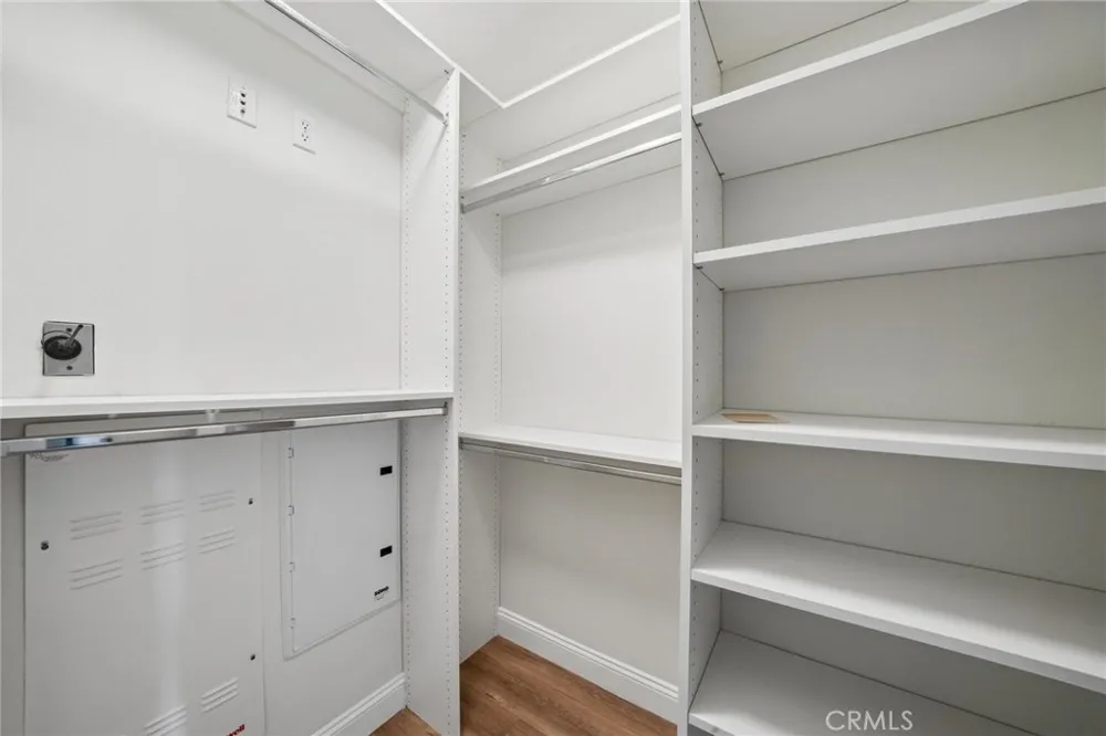 28565 Herrera Street #100 Valencia, CA 91354