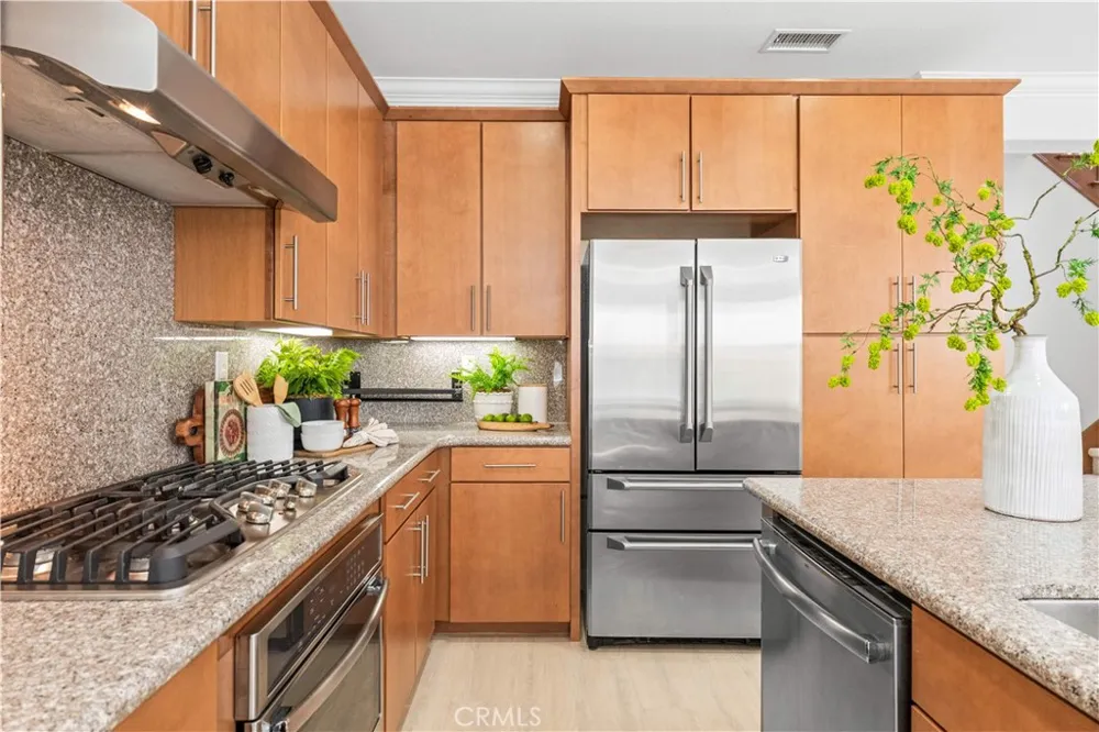191 Firefly Irvine, CA 92618