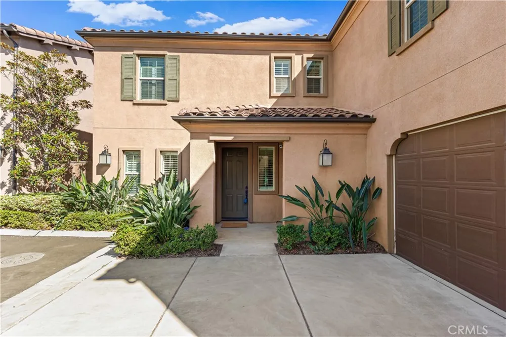 191 Firefly Irvine, CA 92618