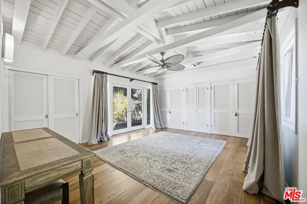 2065 Outpost Drive Los Angeles, CA 90068