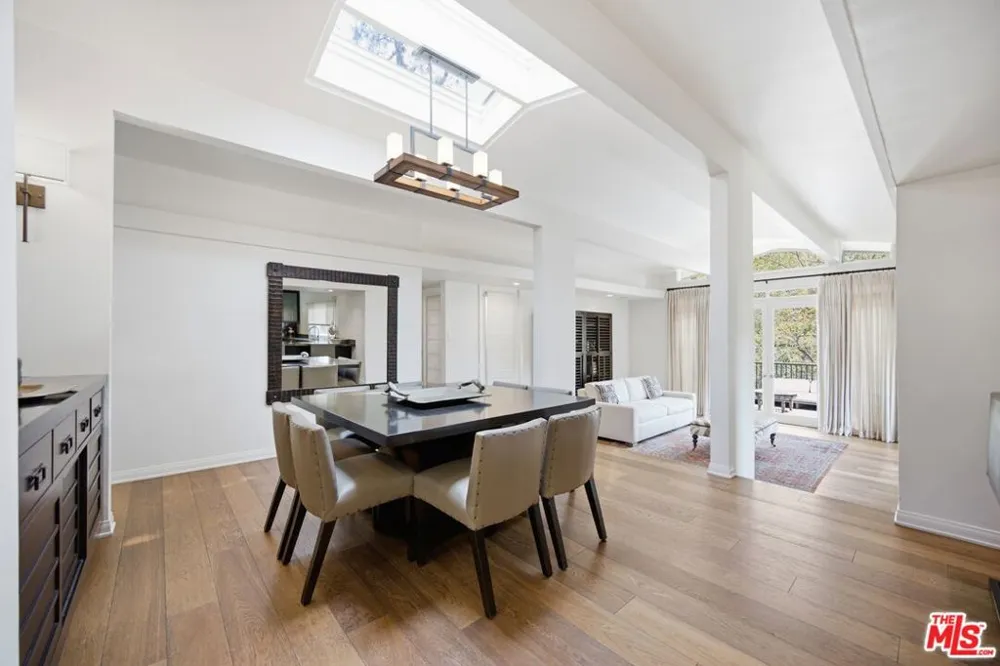 2065 Outpost Drive Los Angeles, CA 90068