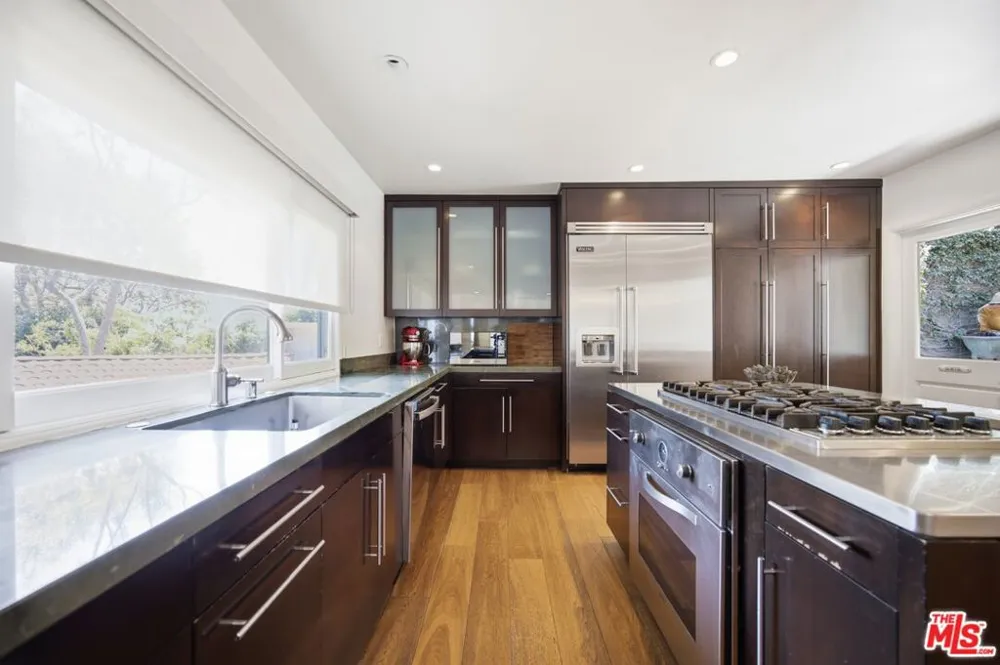 2065 Outpost Drive Los Angeles, CA 90068