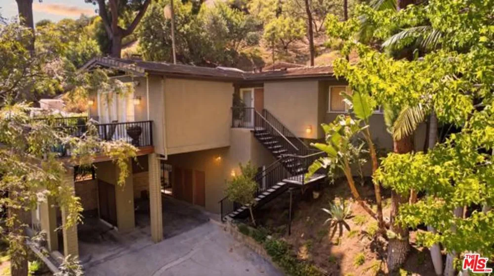 2065 Outpost Drive Los Angeles, CA 90068