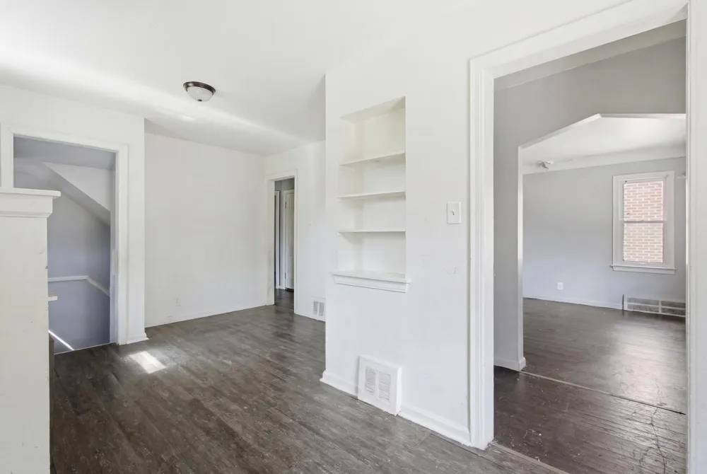 15701 Rossini Drive Detroit, MI 48205