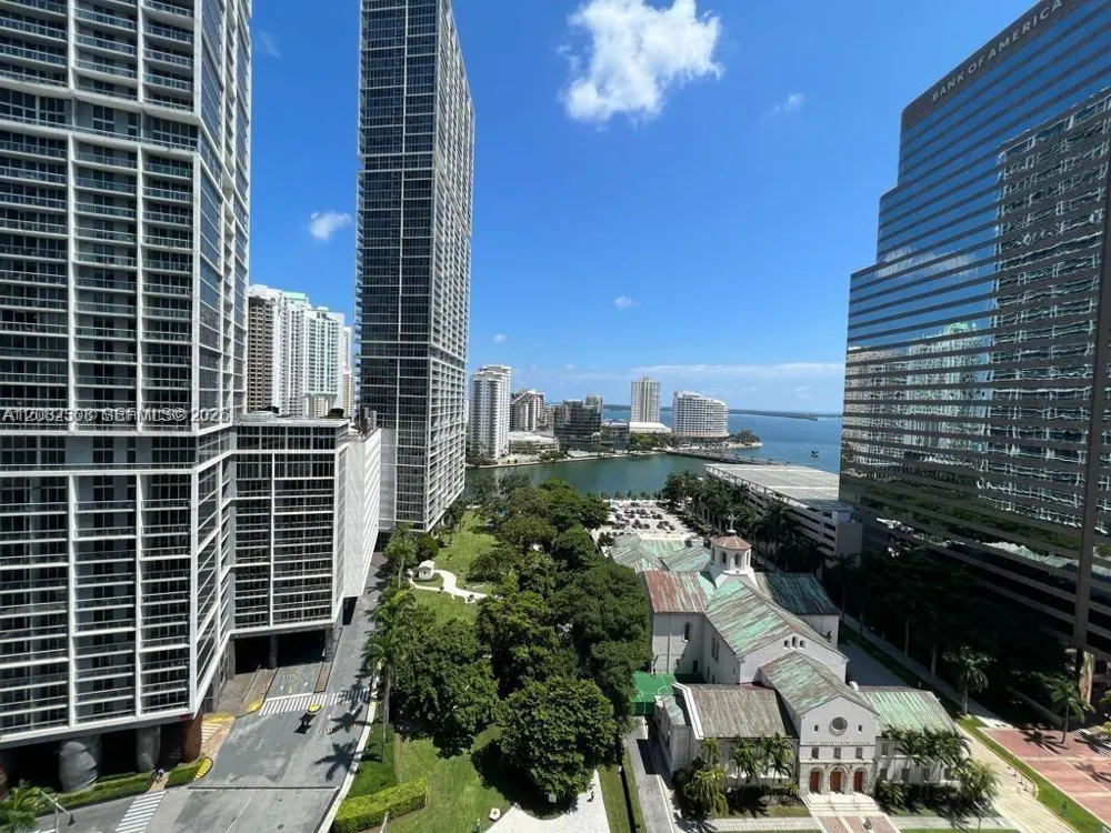 500 Brickell Ave #2100 Miami, FL 33131