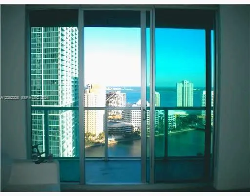 500 Brickell Ave #2100 Miami, FL 33131
