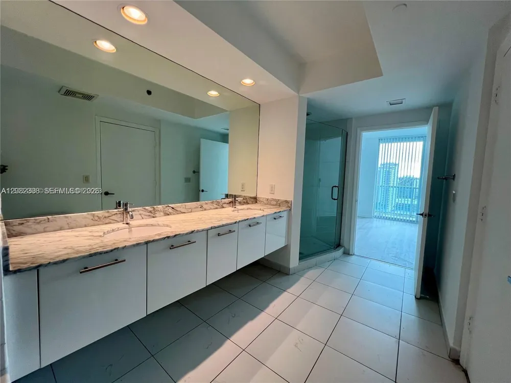 500 Brickell Ave #2100 Miami, FL 33131