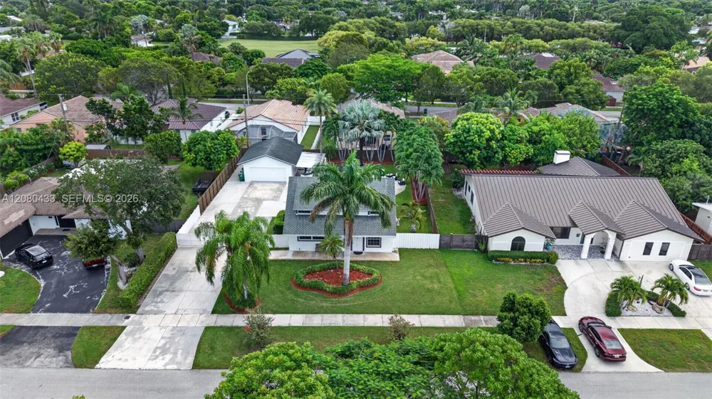 18211 SW 95th Ct Palmetto Bay, FL 33157