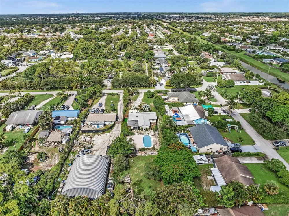 5088 2nd Rd Lake Worth, FL 33467
