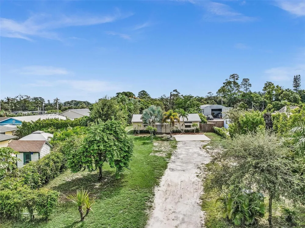 5088 2nd Rd Lake Worth, FL 33467