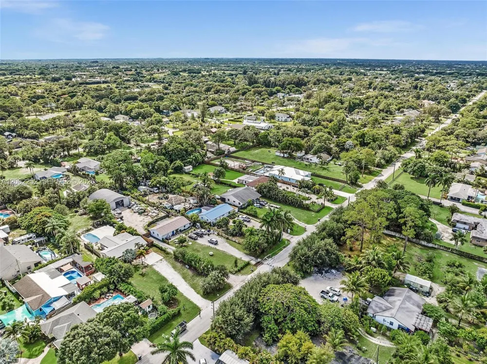 5088 2nd Rd Lake Worth, FL 33467