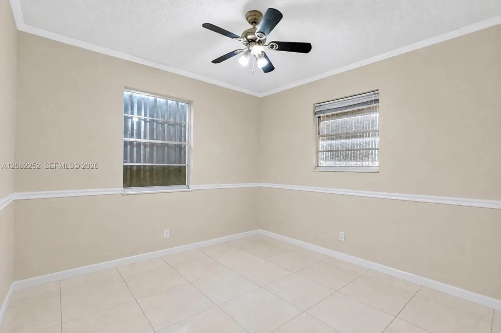 5088 2nd Rd Lake Worth, FL 33467