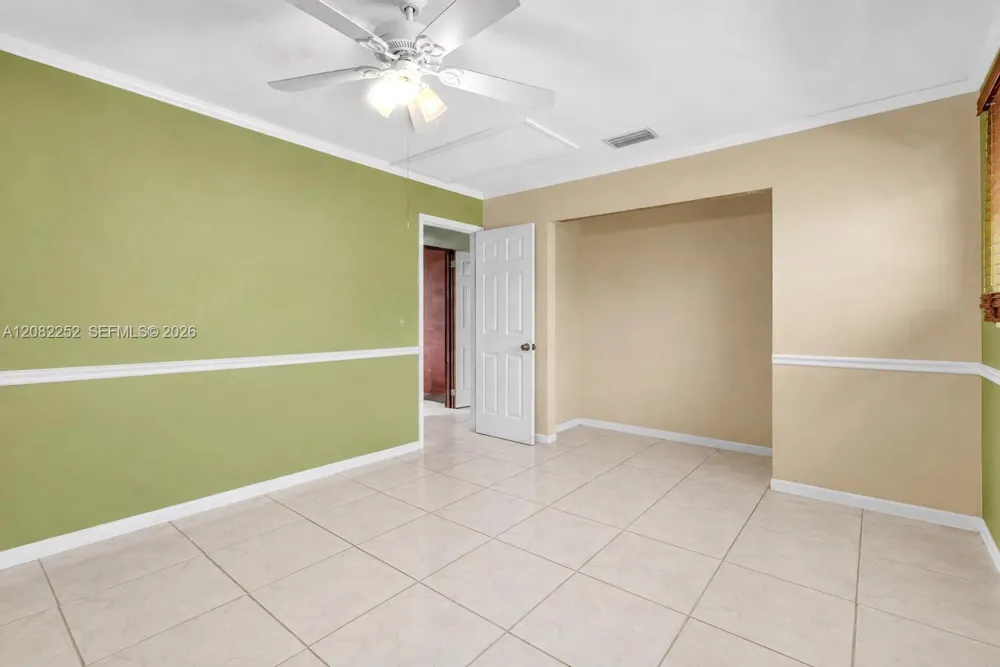 5088 2nd Rd Lake Worth, FL 33467