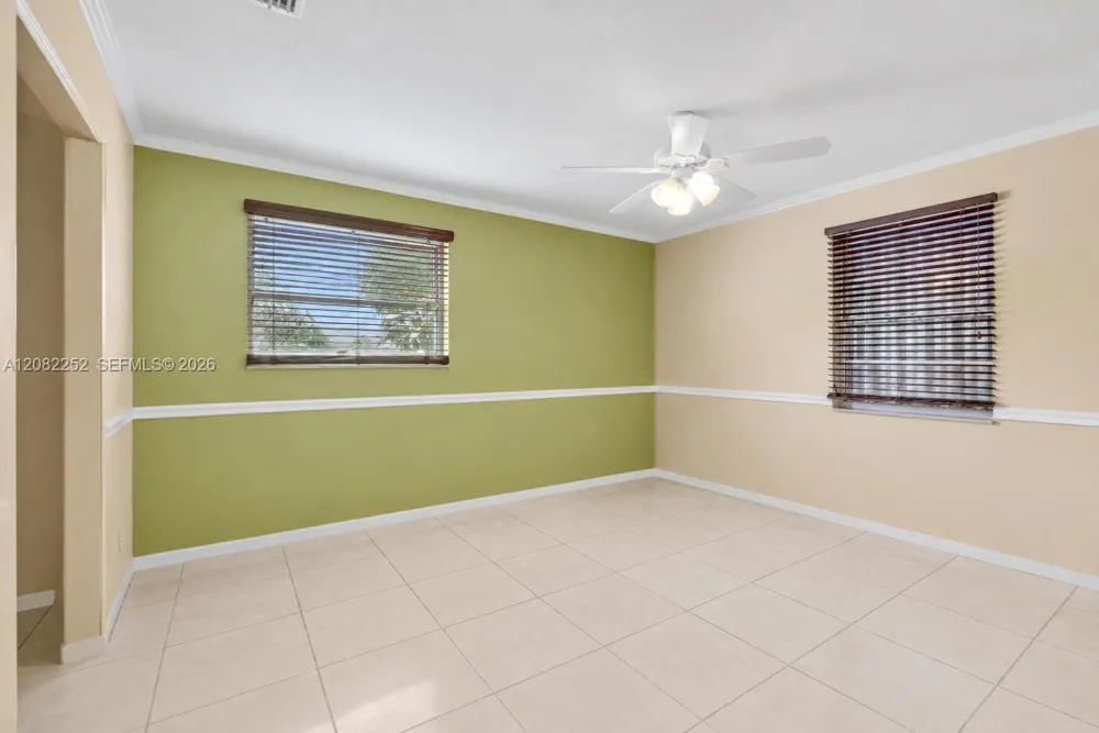 5088 2nd Rd Lake Worth, FL 33467