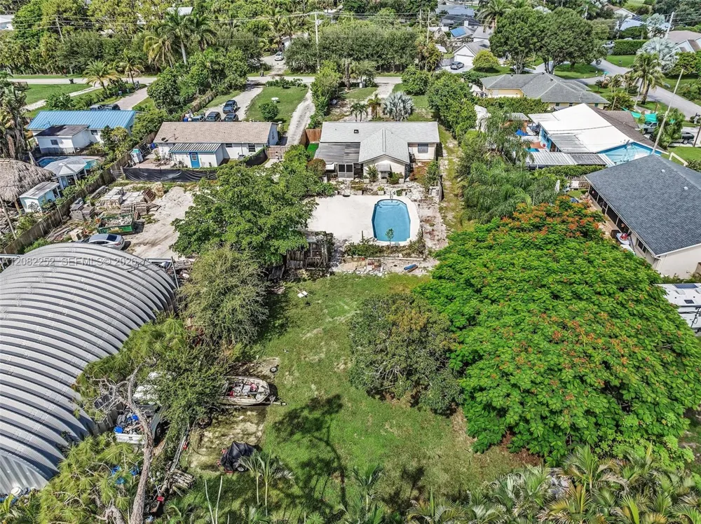 5088 2nd Rd Lake Worth, FL 33467