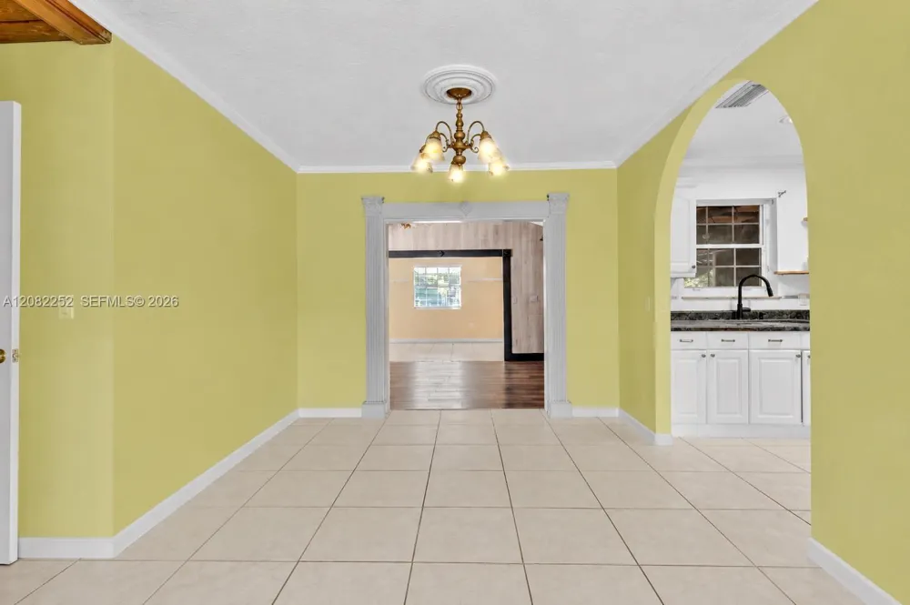 5088 2nd Rd Lake Worth, FL 33467