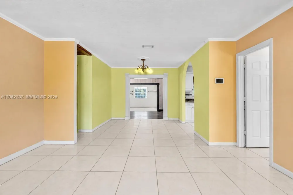 5088 2nd Rd Lake Worth, FL 33467