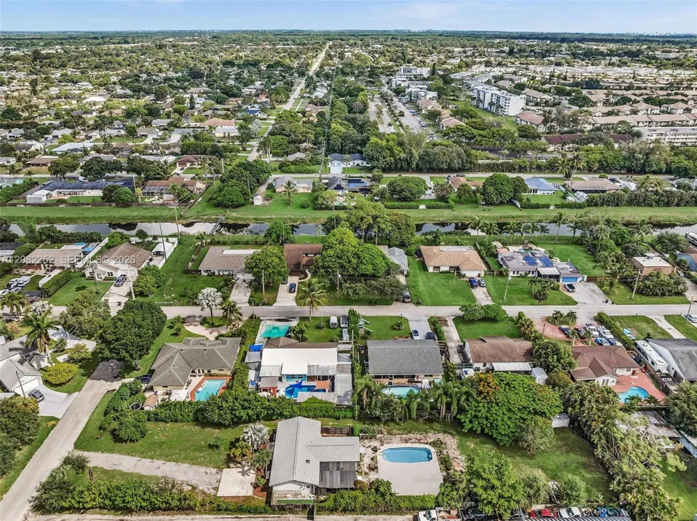 5088 2nd Rd Lake Worth, FL 33467
