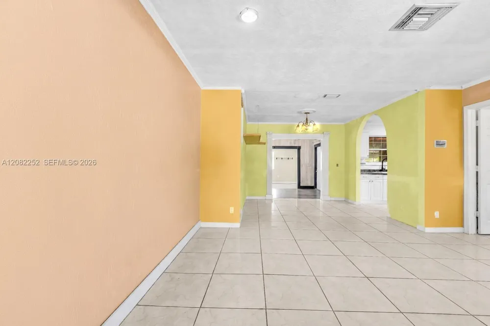 5088 2nd Rd Lake Worth, FL 33467