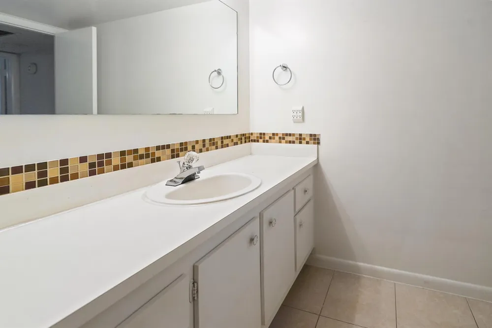 237 ALEMEDA DRIVE #3 Palm Springs, FL 33461