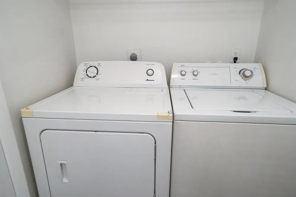 237 ALEMEDA DRIVE #3 Palm Springs, FL 33461