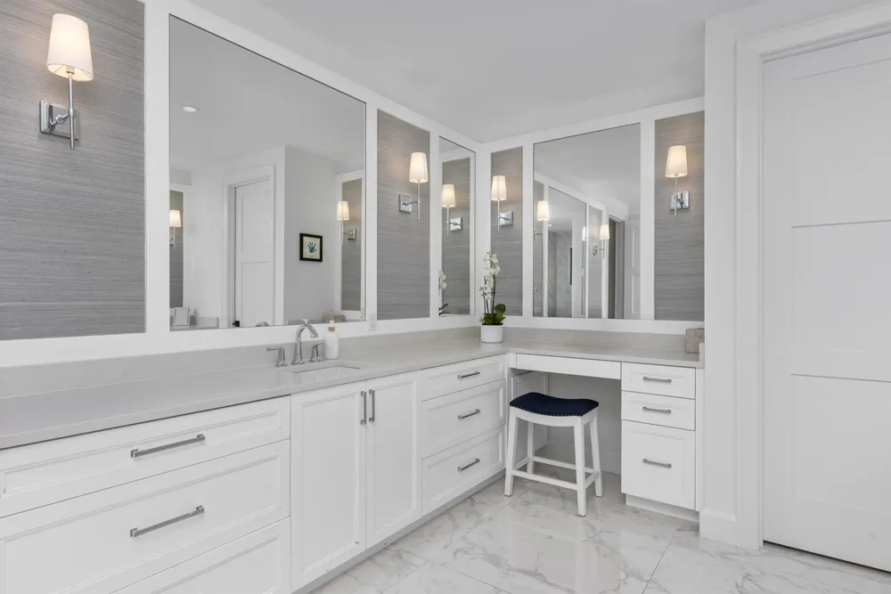 2400 NE 27th Avenue Fort Lauderdale, FL 33305