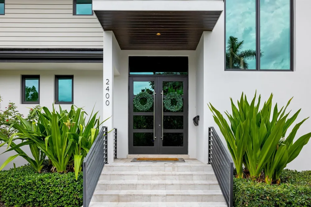 2400 NE 27th Avenue Fort Lauderdale, FL 33305