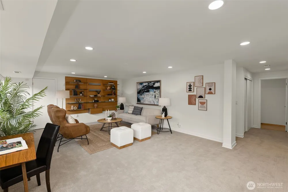 3515 72nd Avenue SE Mercer Island, WA 98040