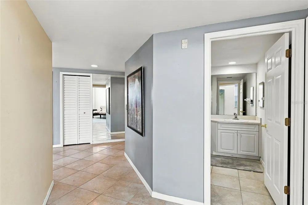 960 STARKEY ROAD #3501 Largo, FL 33771