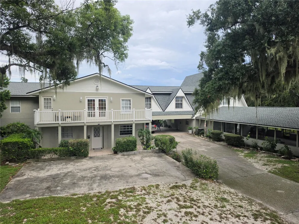 201 LAKE BONNY DRIVE E Lakeland, FL 33801