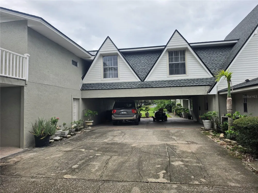 201 LAKE BONNY DRIVE E Lakeland, FL 33801