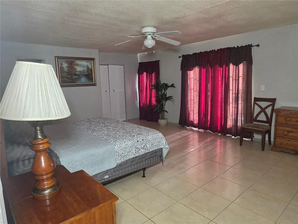201 LAKE BONNY DRIVE E Lakeland, FL 33801