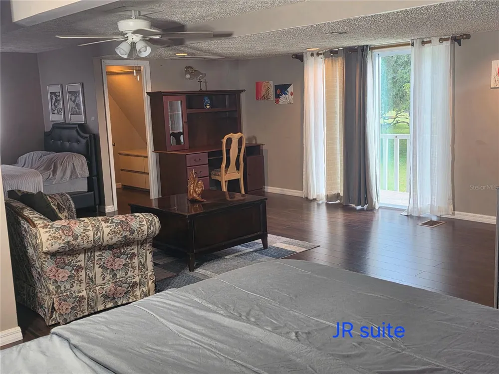 201 LAKE BONNY DRIVE E Lakeland, FL 33801
